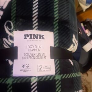 Victoria secret pink fleece blanket